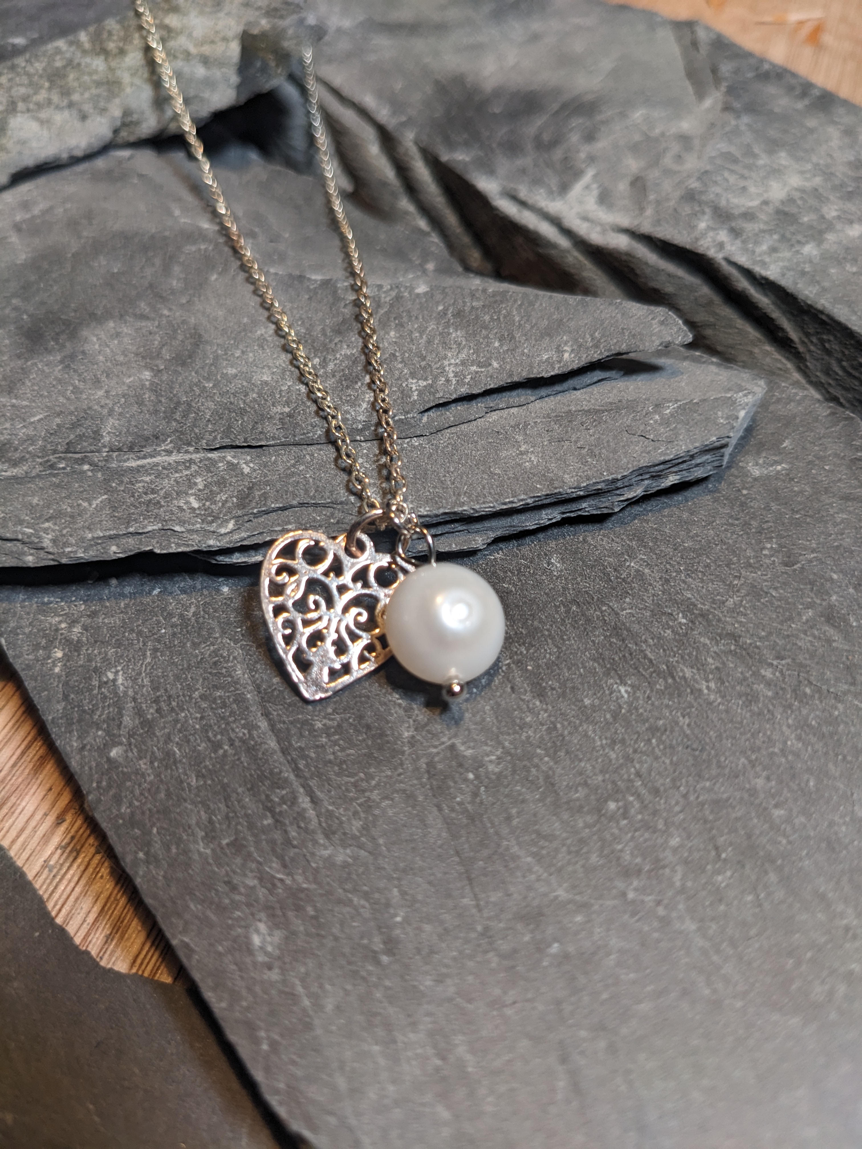 Description of jewellery piece 13